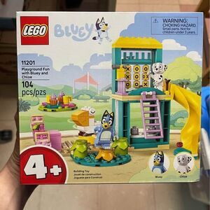 LEGO Bluey Playground Fun with Bluey and Chloe 11201 104 pieces